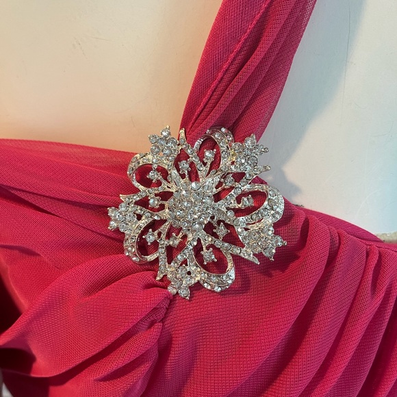 NWT Long Fushia Pink One Shoulder Brooch Lined Dress XL - Picture 8 of 10
